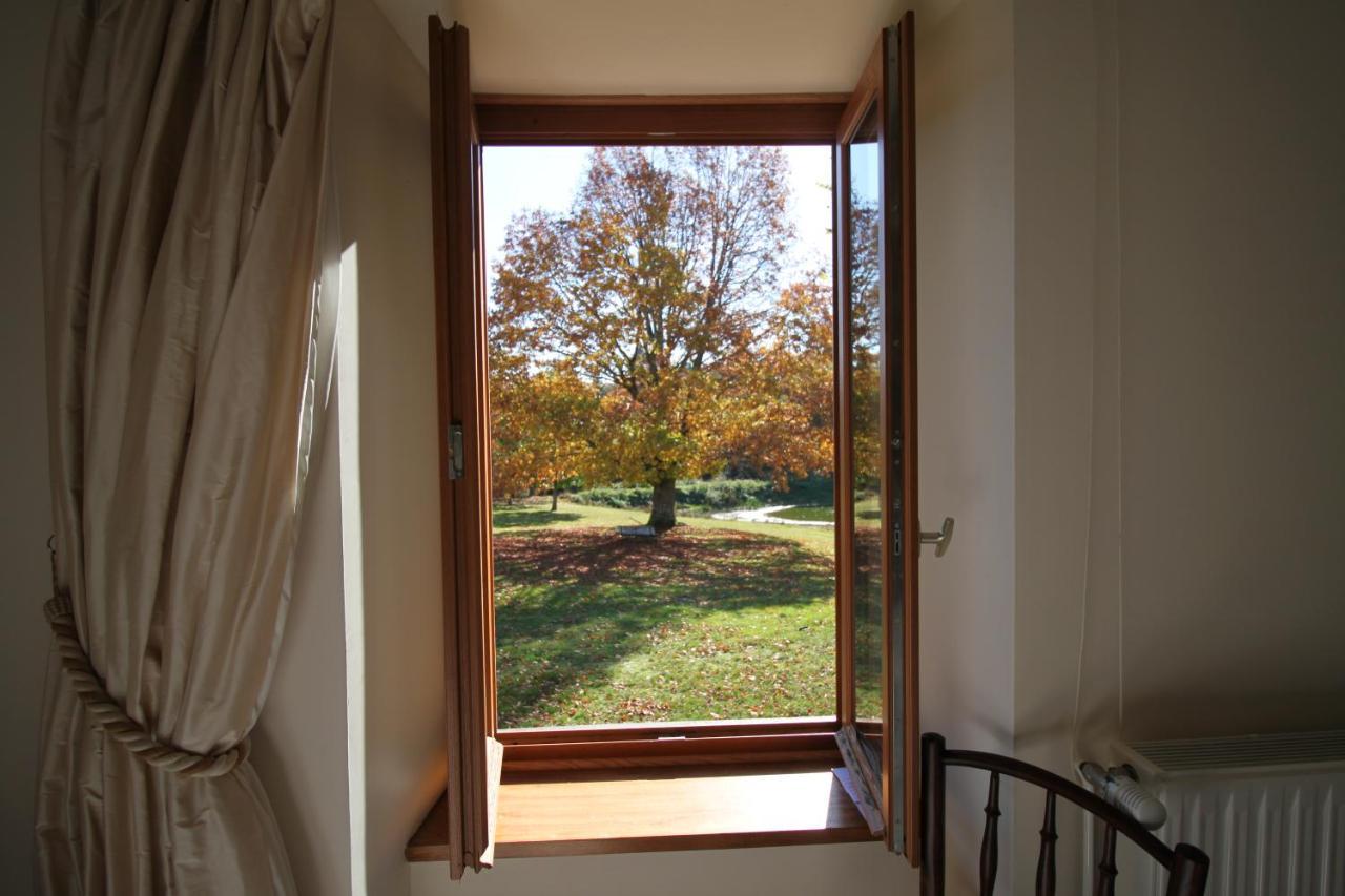 Domaine Les Ourgeaux Hotell Pagéas Exteriör bild